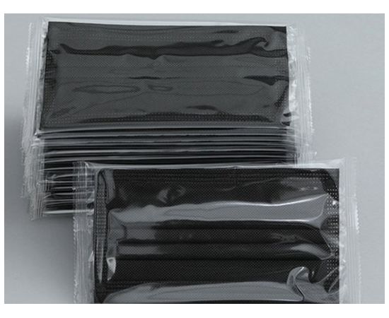 Купить Маска защитная трехслойная в индивидуальной упаковке, черная по лучшей цене